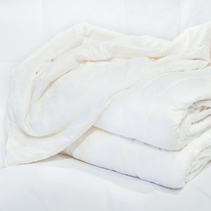 * Mulberry Silk Duvet (Summer Weight) by Dream Designs